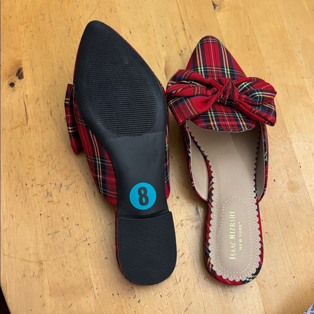 Isaac Mizrahi PLAID slides size 8 - Picture 2 of 3